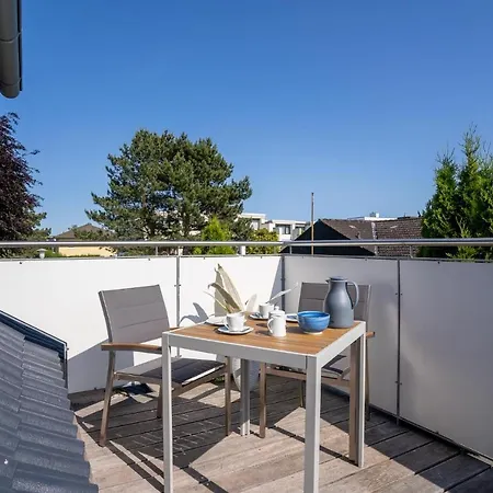 Strandhuus * 그로미츠