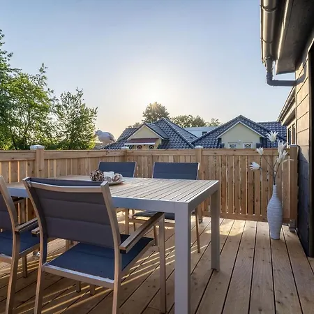 Apartament Strandhuus *