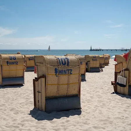 Strandhuus Апартаменты *